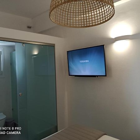 Kleri'S Apartments 2 Tinos Екстер'єр фото