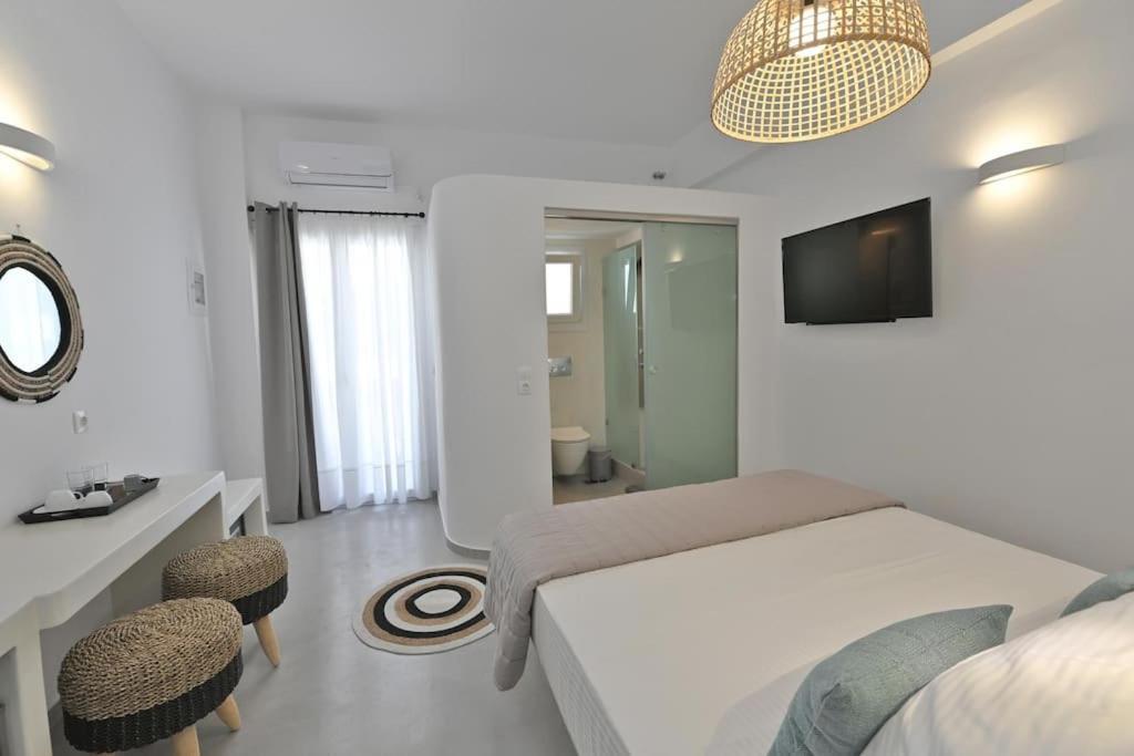 Kleri'S Apartments 2 Tinos Екстер'єр фото
