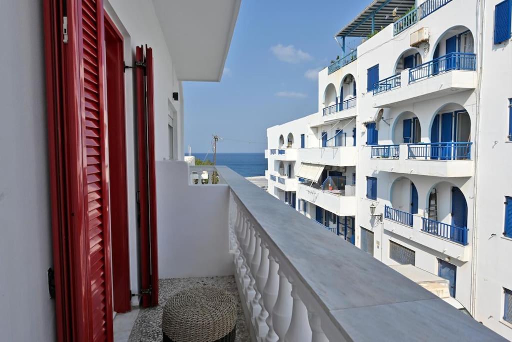 Kleri'S Apartments 2 Tinos Екстер'єр фото