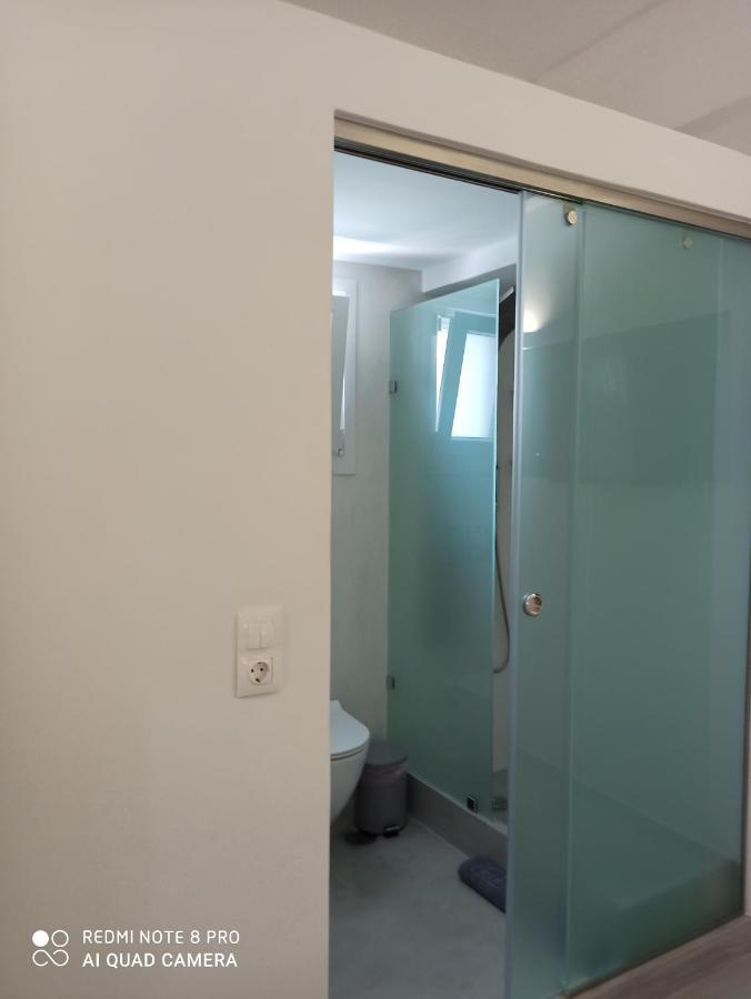 Kleri'S Apartments 2 Tinos Екстер'єр фото