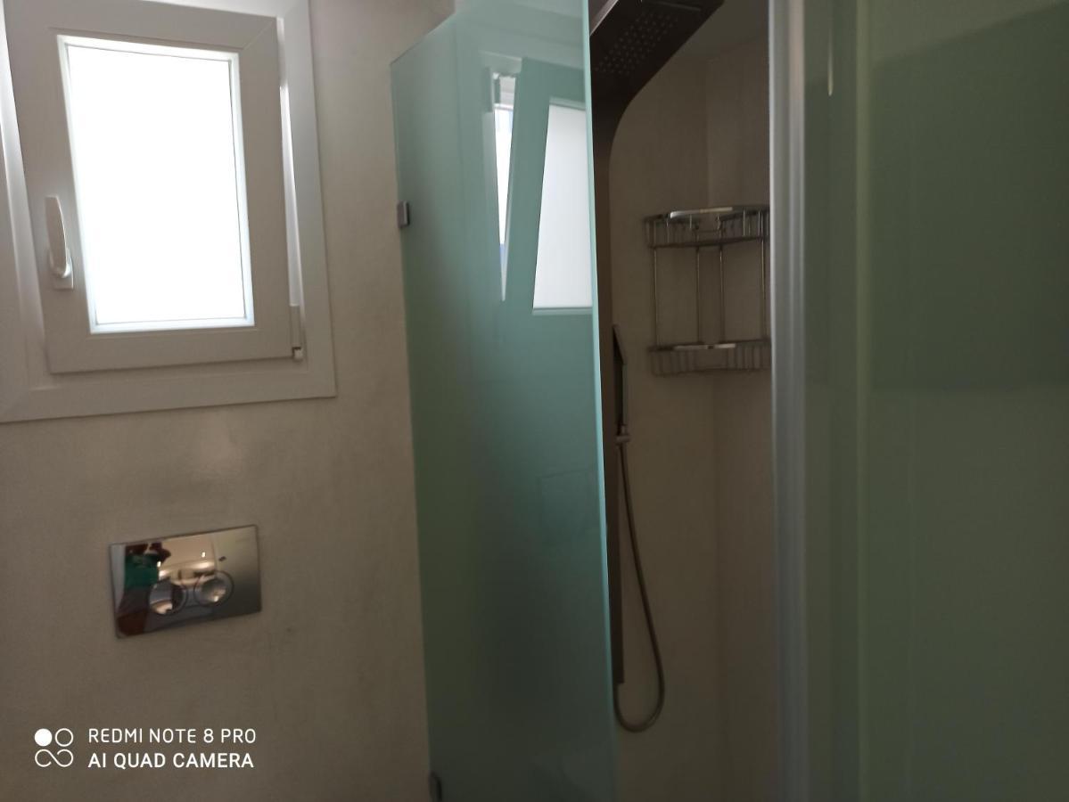 Kleri'S Apartments 2 Tinos Екстер'єр фото